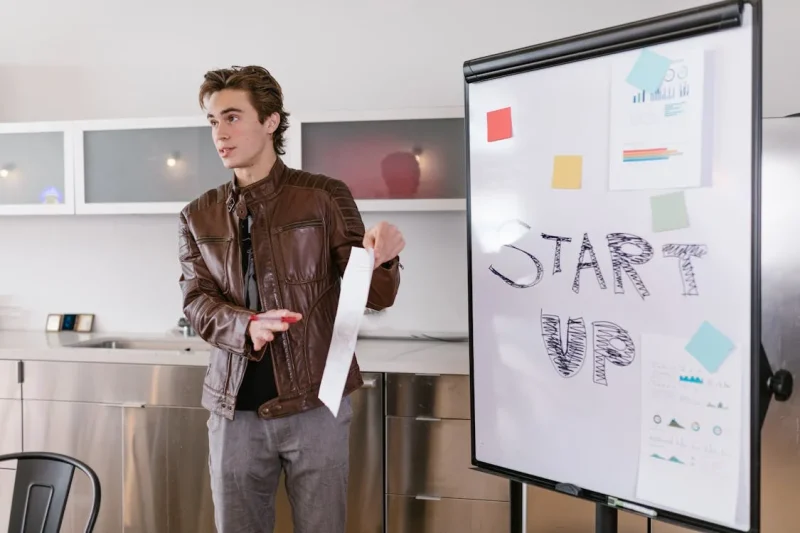 startups-funding-bootstrap-vs-venture-capital
