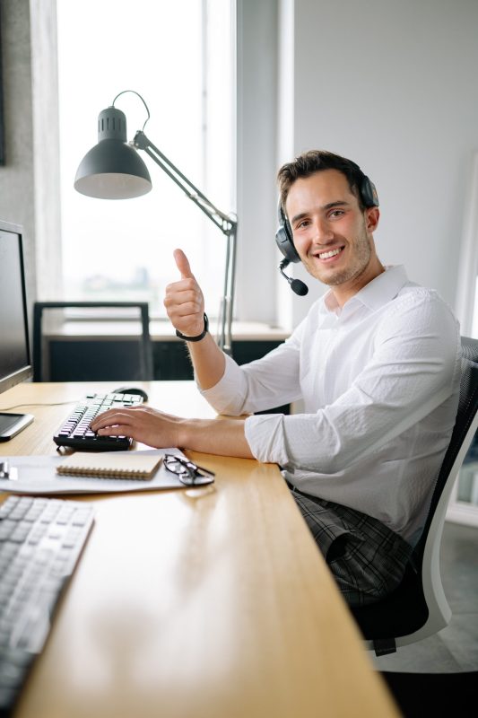 web-support-thumbs-up